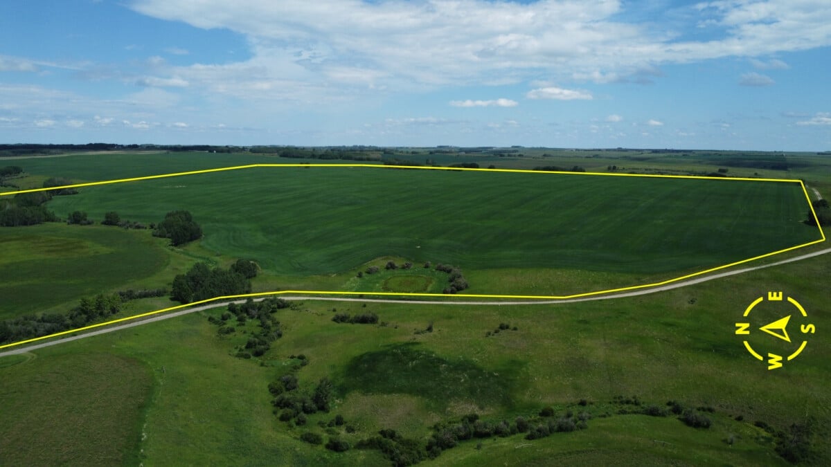 279 Acres For Sale Calgary Alberta by Steve LeBlanc Farm Realtor Alberta and Saskatchewan www.FarmForSale.ca 4